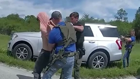 Verdächtiger wegen illegalem Waffenbesitz vor Gericht