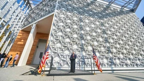 Messebauer findet neue Kunden in der Wüste