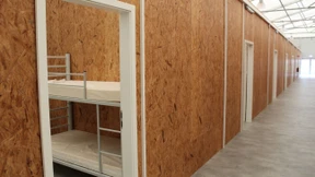 Jeden Donnerstag kommen drei Busse mit Neuankömmlingen