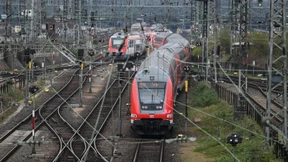 Zahlreiche Baustellen bremsen S-Bahnen und Regionalzüge
