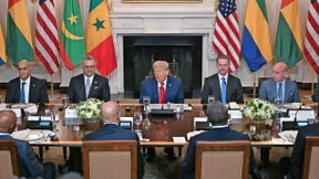 „Ich habe Leute an diesem Tisch hier, deren Englisch nicht so gut ist“