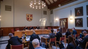 Corona-Bekämpfung zwischen Hot Spot und Hausrecht