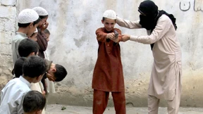 Gottes Gebote in einer pervertierten Form