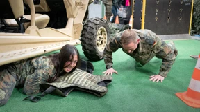 Mit jungen Männern allein sind wir verloren