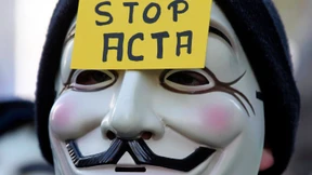 Bundesregierung bekennt sich zu Acta