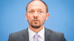 Kretschmer schwächt Ostbeauftragten Wanderwitz