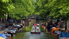 Amsterdam führt Touristenquote ein