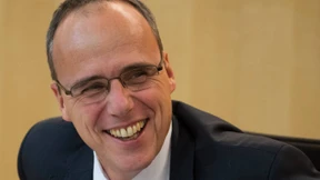 „Manch Flüchtling in ’nem Jugendheim, könnt fast eher Rentner sein“