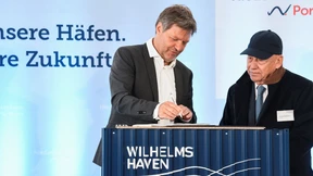 Der Reeder, der Irans Bomben trotzt