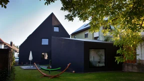 Dunkle Schale, heller Kern