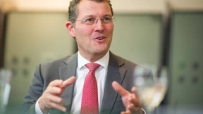 Metall-Arbeitgeber bieten mehr Geld gegen Flexibilität