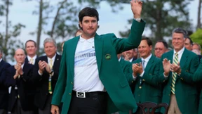 Bubba Watson holt sich das Sieger-Jackett