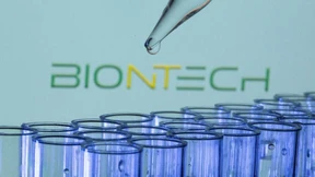 Biontech rutscht zum Jahresstart in die roten Zahlen