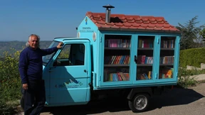 Bibliothek auf drei Rädern 