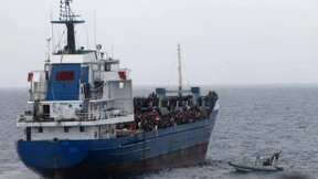 Hilfsorganisationen befürchten 400 tote Flüchtlinge