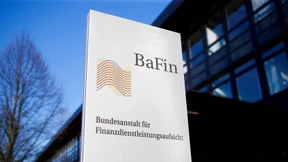 Bafin im Feuer