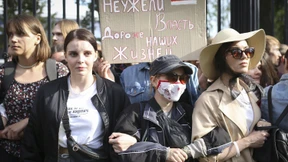 Festnahmen, Razzien und Prozesse