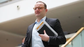 SPD fordert Spahn zu Verzicht oder Rücktritt auf