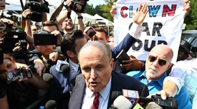 Trump-Anwalt Giuliani stellt sich in Atlanta
