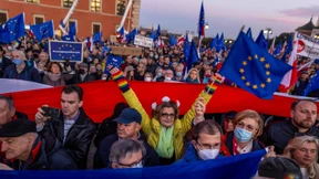 Ein Meer von Europaflaggen