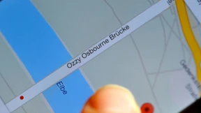 Autohersteller drohen Nokia