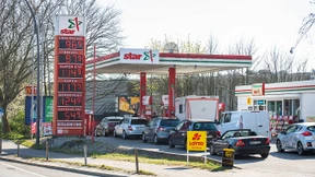 Verbraucher spüren Ölpreis-Sturz verzögert