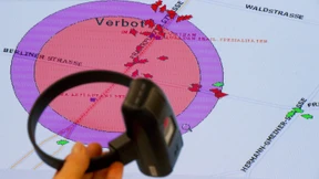 Die Fußfessel genügt dem Land Hessen nicht