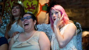 Trauzeremonie rührt Fans weltweit