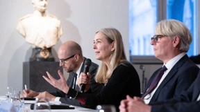 Kunstsammlungen fordern Schadenersatz für Juwelendiebstahl