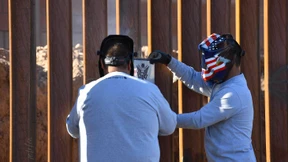 Verschwörungstheorien beleben das Geschäft