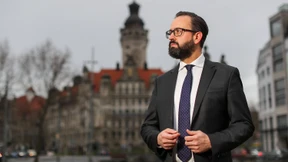 CDU-Kandidat gewinnt überraschend ersten Wahlgang in Leipzig