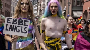 „Love Trumps Hate“