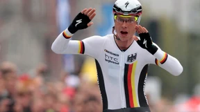 In 54 Minuten ins Regenbogentrikot