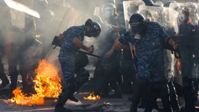 Demonstranten stürmen Ministerien in Beirut