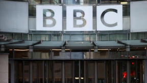BBC wehrt sich gegen Twitter-Markierung „staatlich finanziert“