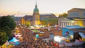 An vier Tagen 60 Bands auf drei Bühnen