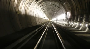 Gotthardtunnel bleibt nach Unfall für Reisende monatelang zu