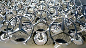 Daimler sichert Betriebsrenten mit Renault-Aktien