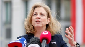 Liberale Neos lassen Koalitionsverhandlungen in Österreich platzen