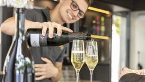 Riesling-Tankstellen am Rhein