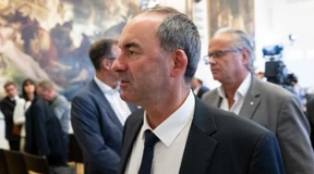 Staatsraison oder Der Preis der Unwahrheit