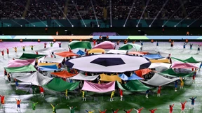 Frauenfußball-WM mit Gedenkminute eröffnet