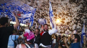 Israelis feiern Netanjahus Abgang