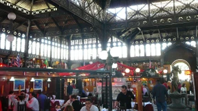 Der Pazifik schwimmt in der Fischsuppe