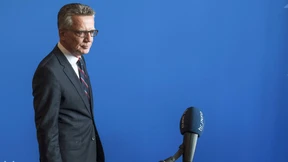De Maizière: Flüchtlingskrise nicht Grund für AfD-Aufstieg