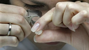 EU nimmt erstmals russische Diamanten ins Visier