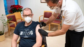 Opposition wirft Sozialminister Versäumnisse bei Tests vor