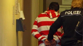 Ein mutmaßlicher Täter untergetaucht, zwei wieder auf freiem Fuß