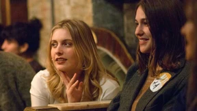 Zwei Schwestern und die Liebe zur Hysterie