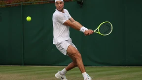 Struff erreicht dritte Runde nach knappem Sieg